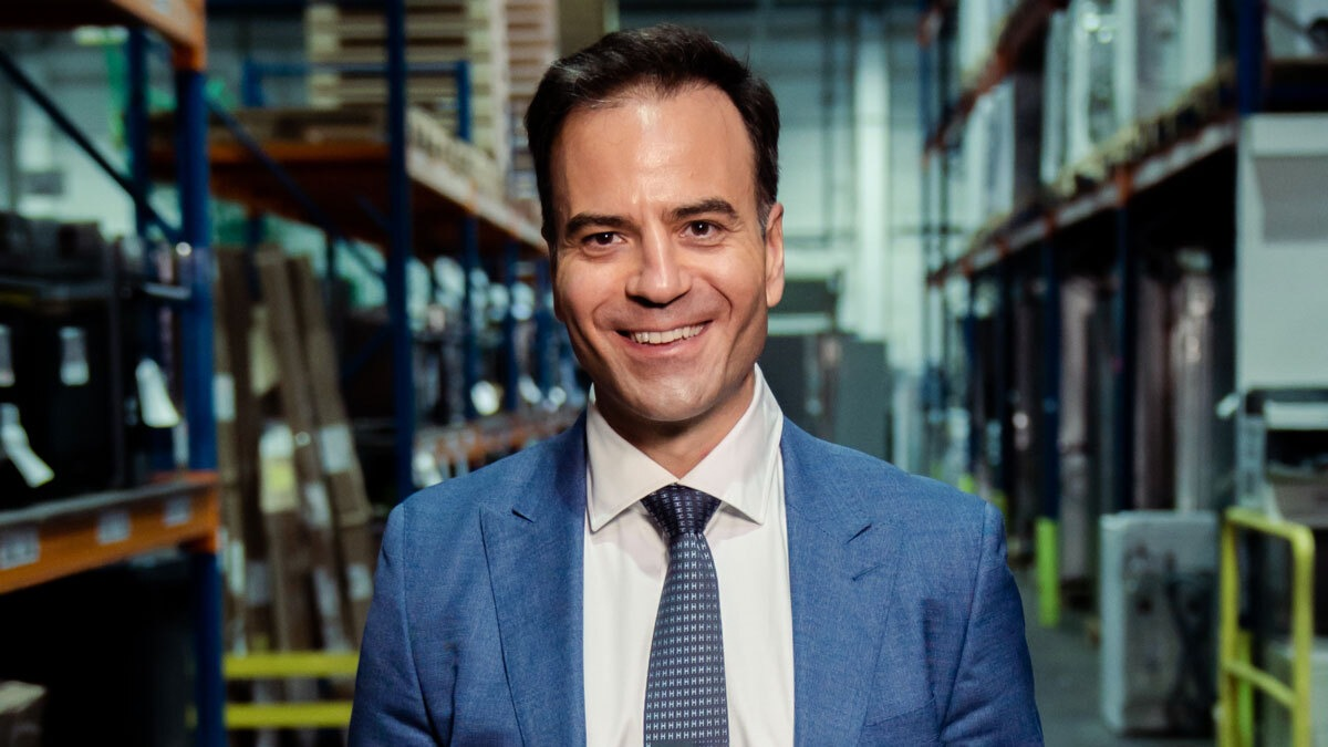 Mit Palettenware erfolgreich im Retourengeschäft: 5 Tipps von Konstantinos Vasiadis, mit denen Händler beim Einkauf von Retourenpaletten besser abschneiden - Foto: presseportal.de