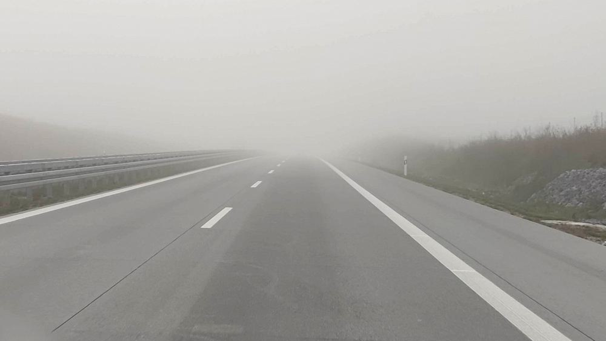 Nebel auf einer Autobahn - Foto: ?ber dts Nachrichtenagentur