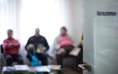 Immer mehr Patienten buchen Arzttermine, und lassen diese dann einfach verstreichen. - Foto: Sina Schuldt/dpa Immer mehr Patienten buchen Arzttermine, und lassen diese dann einfach verstreichen. - Foto: Sina Schuldt/dpa
