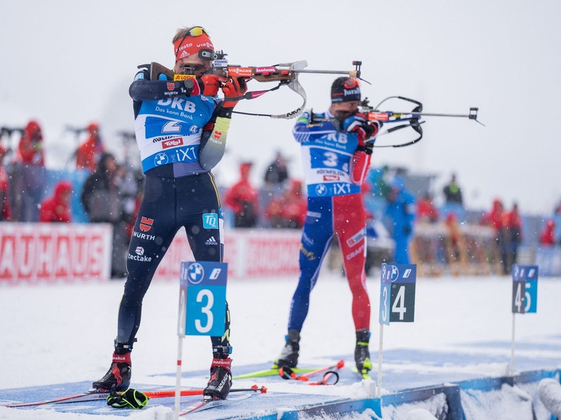 Benedikt Doll hat beim Weltcup in Hochfilzen in der Verfolgung den zehnten Platz belegt. - Foto: Georg Hochmuth/APA/dpa