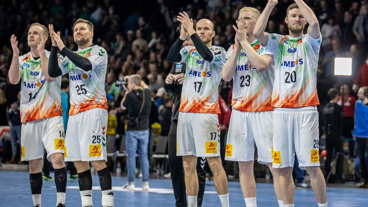 Deutscher Meister - und bald Champions-League-Sieger? Die Magdeburger wollen «alles geben». - Foto: Andreas Gora/dpa