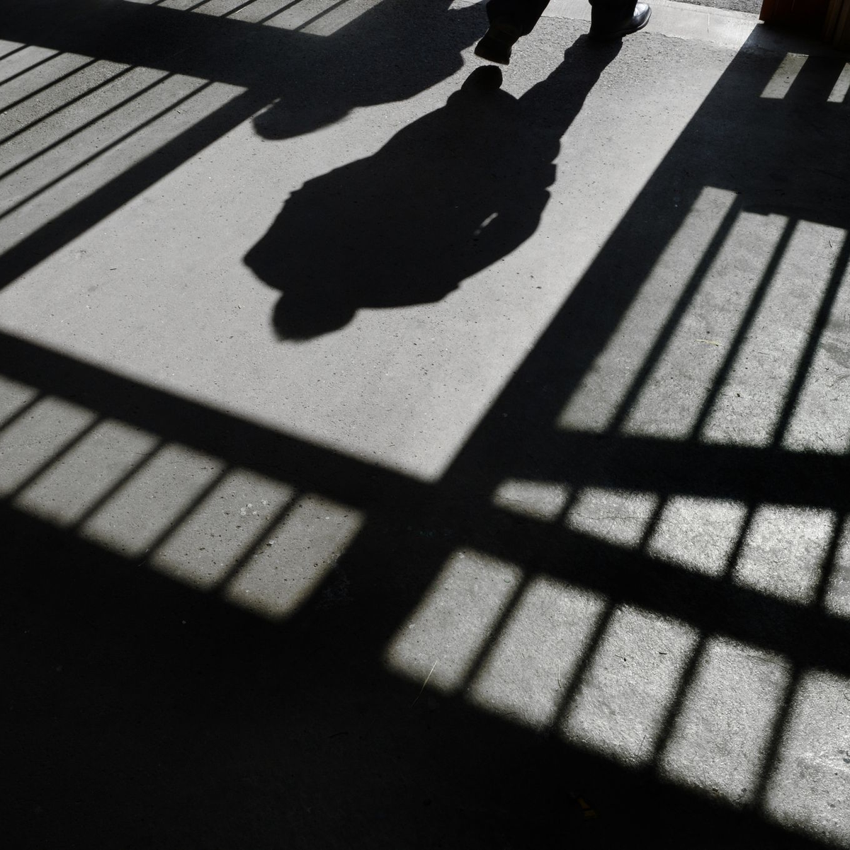 Arbeit hinter Gittern soll der Resozialisierung dienen. - Foto: Felix Kästle/dpa