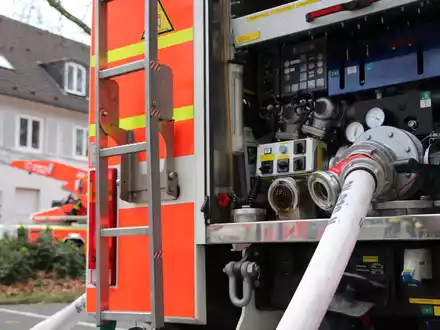 FW-BN: Gebäudebrände in Bonn-Mehlem und Bonn-Zentrum - Foto: presseportal.de