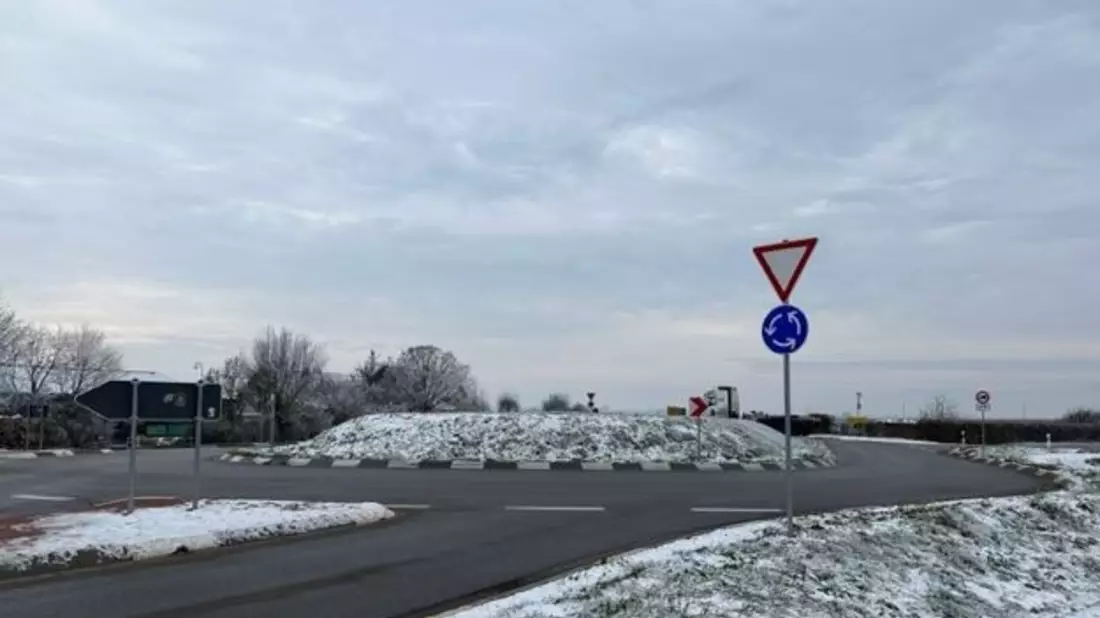 POL-SO: Überholmanöver im Kreisverkehr endet im Krankenhaus - Bild: presseportal.de