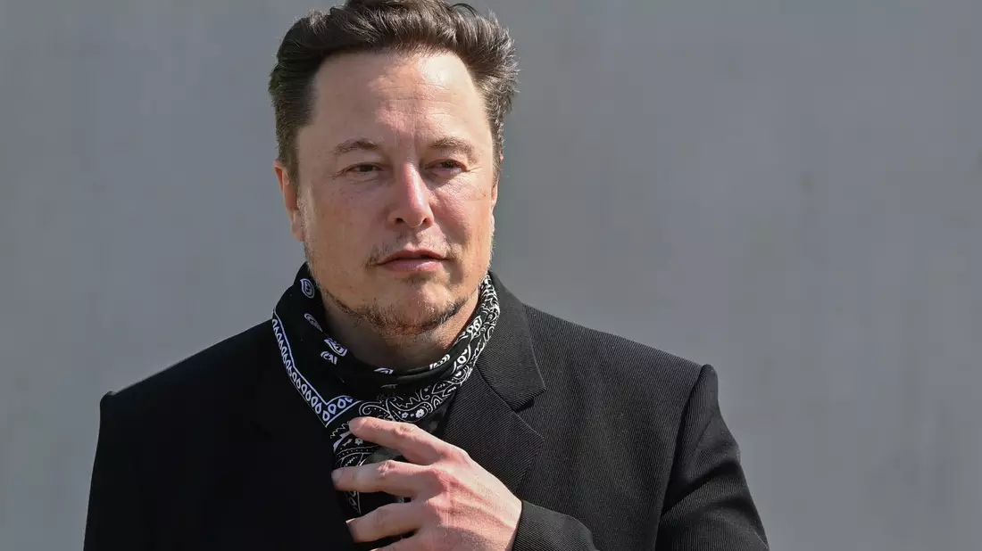 Elon Musk lieferte sich mit dem Auswärtigen Amt eine Auseinandersetzung über die deutsche Hilfe für Migranten im Mittelmeer. - Bild: Patrick Pleul/dpa Pool/dpa