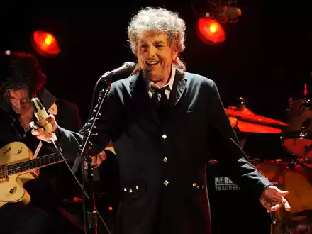 Bob Dylan tritt beim Montreux Jazz Festival auf (Archivbild). - Foto: Chris Pizzello/AP/dpa