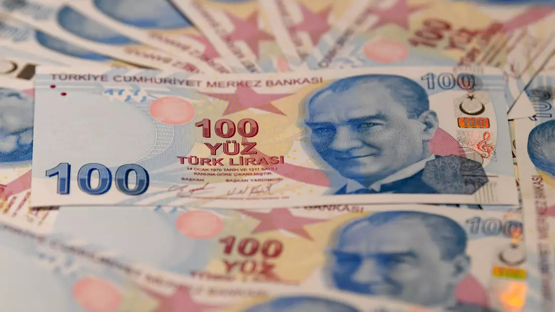 Die Währung der Türkei steht seit Jahren unter Druck. - Bild: Sadat/XinHua/dpa