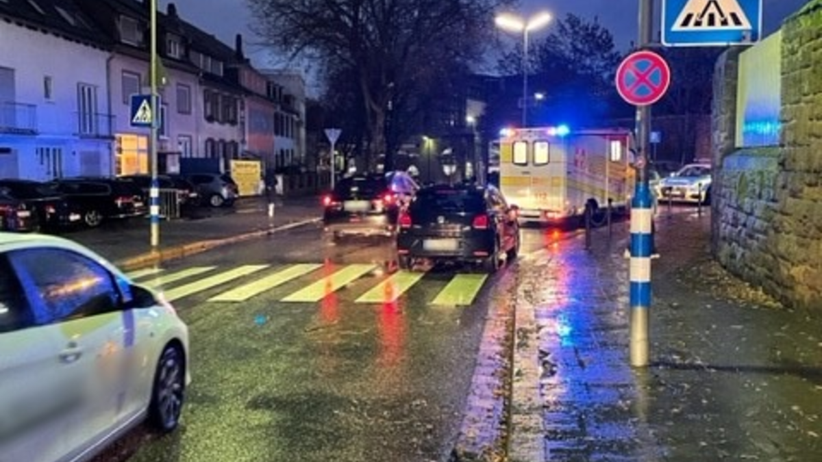 POL-PPWP: Brand eines Einfamilienhauses - Foto: presseportal.de