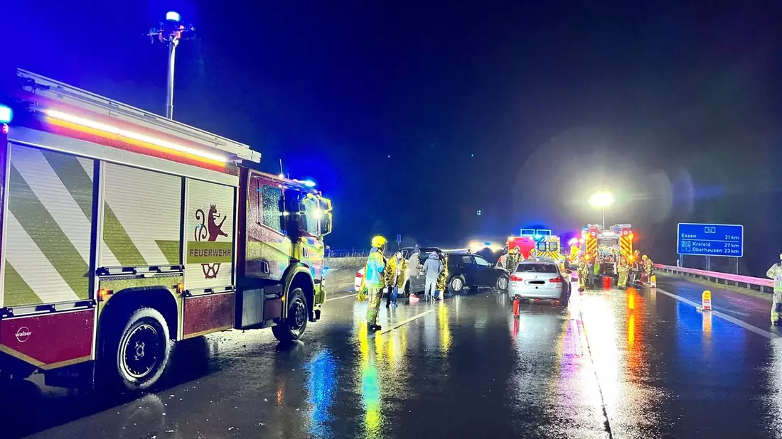 FW-Stolberg: Brand eines Wohnhauses - Bild: presseportal.de