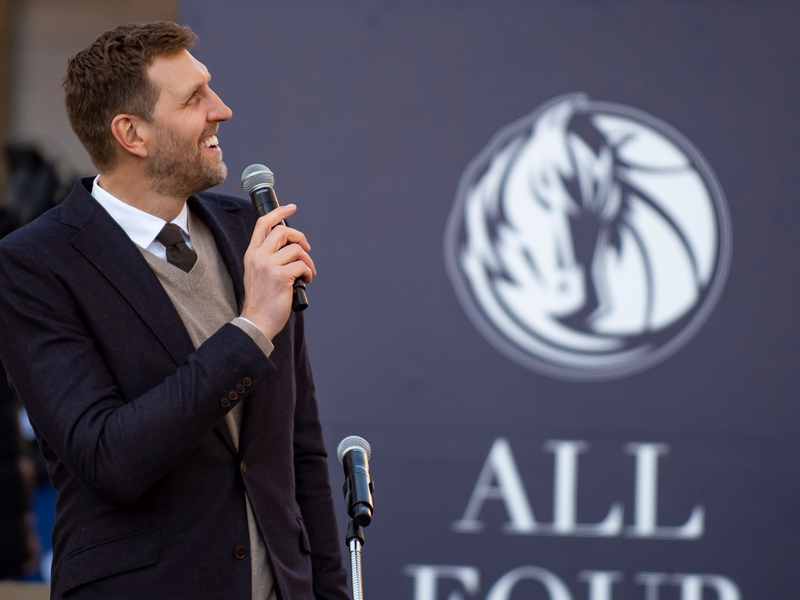 Dirk Nowitzki wird nächste Woche in die Hall of Fame aufgenommen. - Foto: Emil T. Lippe/AP/dpa