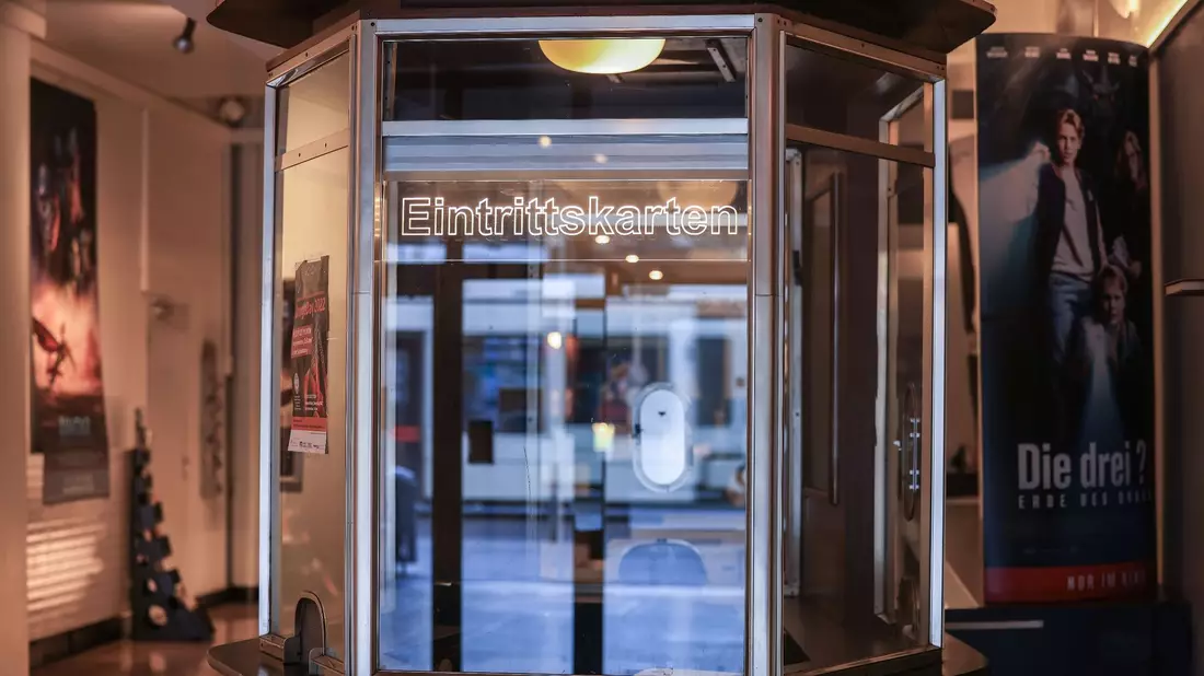 Die FSK mit Sitz in Wiesbaden sieht sich nach eigenen Angaben als «die bekannteste Jugendschutzmarke in Deutschland. (Symbolbild) - Bild: Oliver Berg/dpa