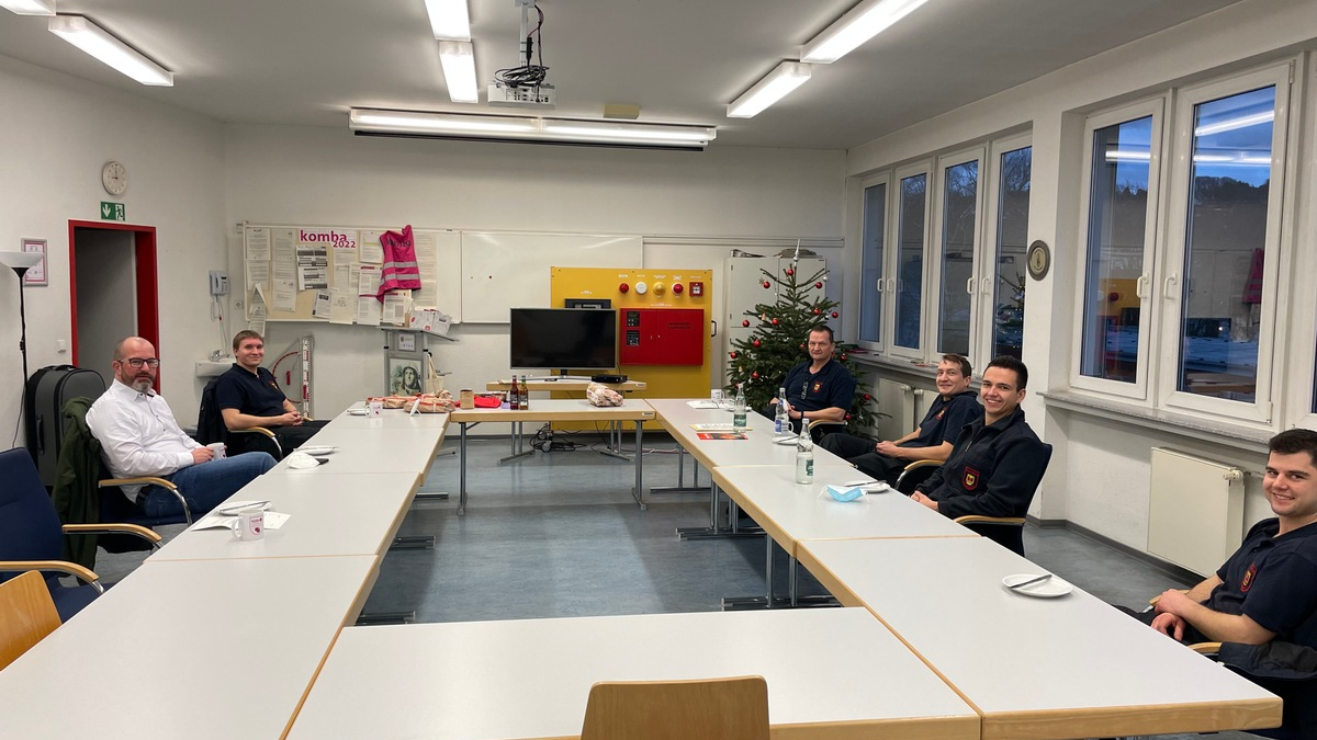 POL-PDTR: Betrunkener Paketzusteller verursacht Unfall - Foto: presseportal.de