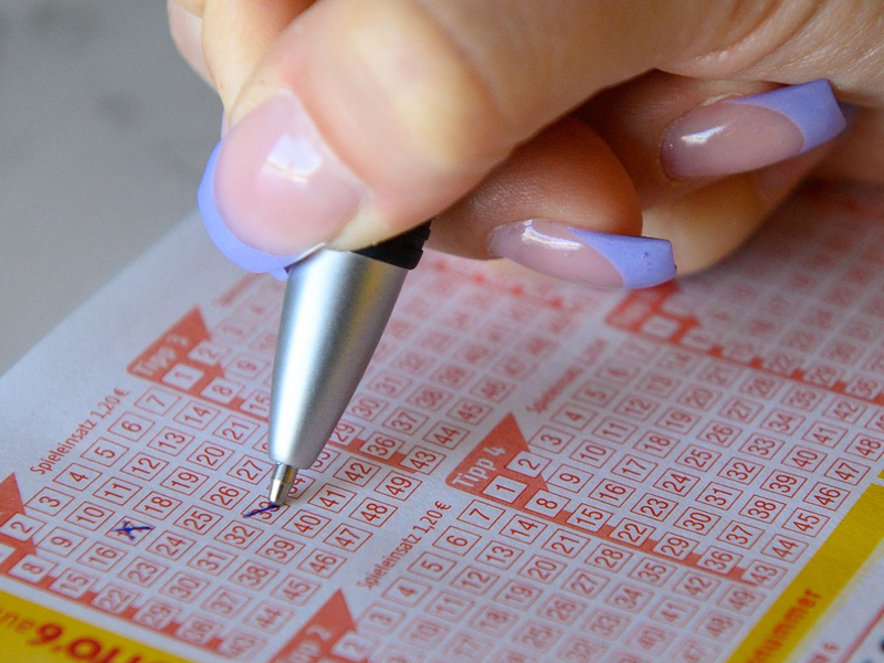 Immer wieder kommt es vor, dass Lottogewinne nicht sofort bemerkt werden. - Foto: Klaus-Dietmar Gabbert/dpa