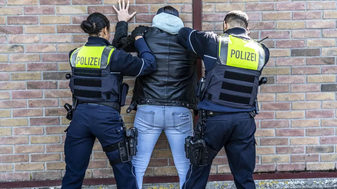 POL-ME: E-Scooter gestohlen: Polizei stellt Dieb auf frischer Tat - 2604064 - Bild: presseportal.de