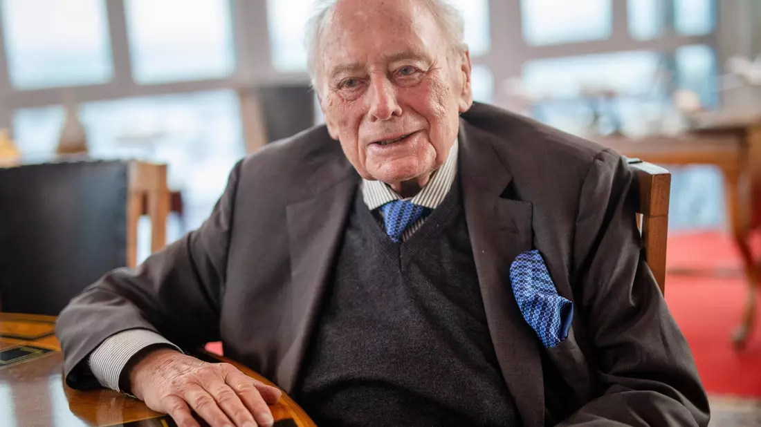 Reinhold Würth, Vorsitzender des Unternehmensbereirats der Würth-Gruppe, hat seine Mitarbeiter vom Wählen der AfD abgeraten. - Bild: Christoph Schmidt/dpa