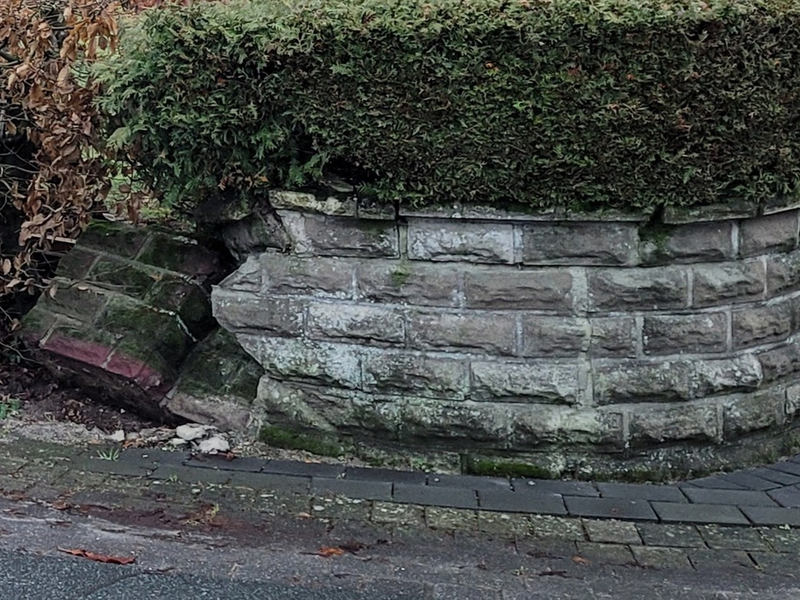 POL-EL: Salzbergen - Grundstücksmauer beschädigt - Zeugen gesucht - Foto: presseportal.de