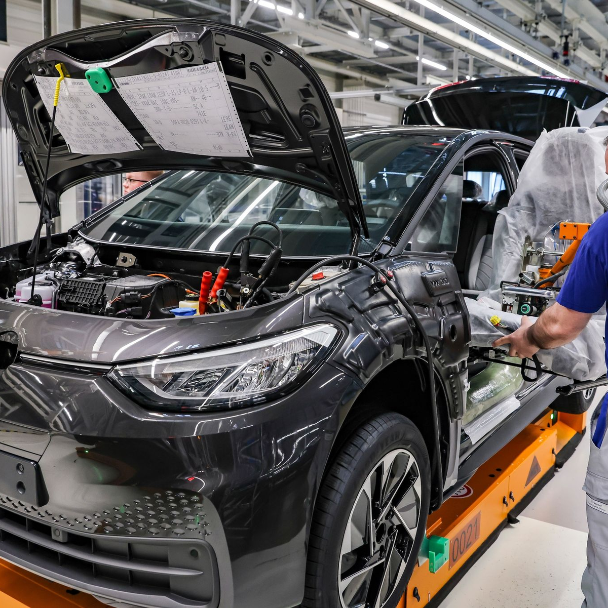 Lediglich 12,9 Prozent der im Juli neu zugelassenen Autos in Deutschland waren Elektrofahrzeuge. (Archivbild) - Foto: Jan Woitas/dpa