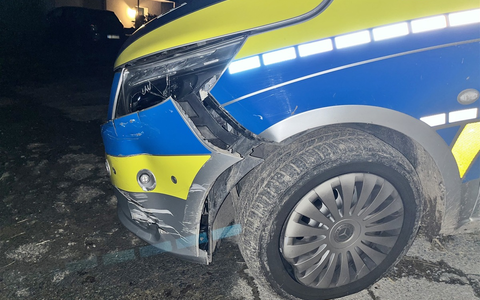 POL-KS: Nur zehn Minuten geparkt: Zeugen von Unfallflucht in Hebbelstraße gesucht - Foto: presseportal.de