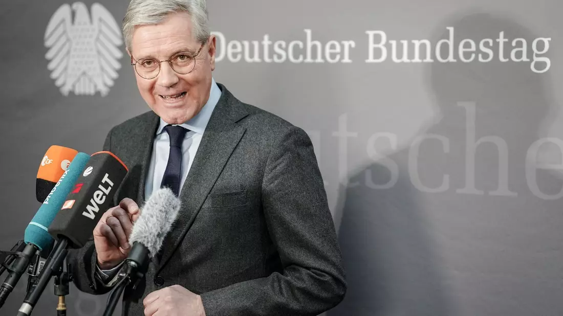 CDU-Außenpolitiker Norbert Röttgen kritisiert den Kanzler scharf. - Bild: Kay Nietfeld/dpa