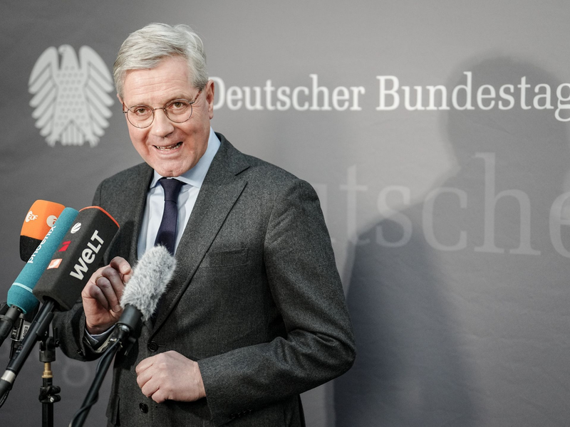 CDU-Außenpolitiker Norbert Röttgen kritisiert den Kanzler scharf. - Foto: Kay Nietfeld/dpa