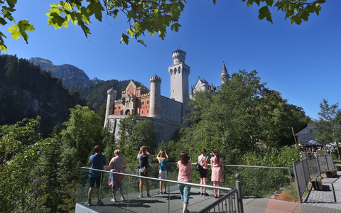 Das weltberühmte Schloss Neuschwanstein in Schwangau. - Foto: Karl-Josef Hildenbrand/dpa