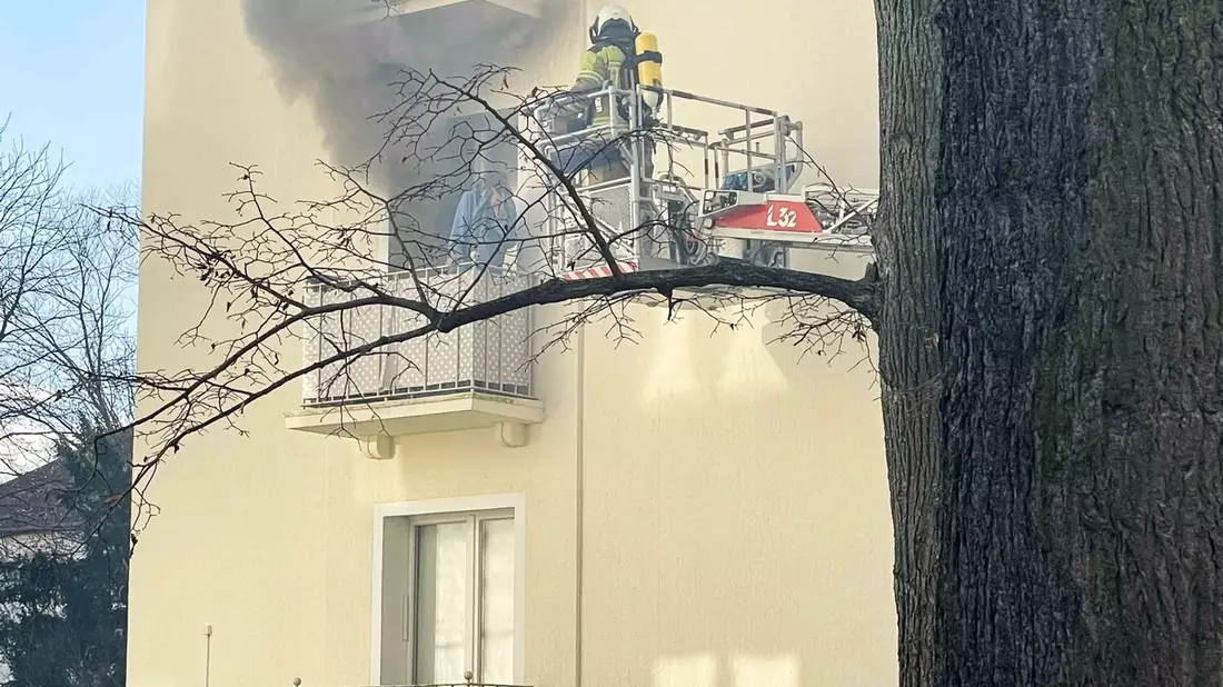 POL-ROW: ++ Unfallflucht auf dem Rossmann-Parkplatz - Polizei sucht Zeugen ++ - Bild: presseportal.de