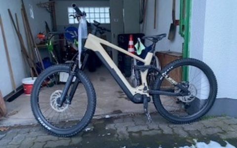 POL-MA: Mannheim: Hochwertige E-Bikes sichergestellt - Eigentümer gesucht - Foto: presseportal.de