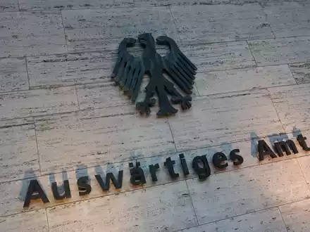Das Auswärtige Amt verweist in der Debatte über Abschiebungen nach Syrien auf eine angespannte Sicherheitslage in dem Land. (Archivbild) - Foto: Demy Becker/dpa