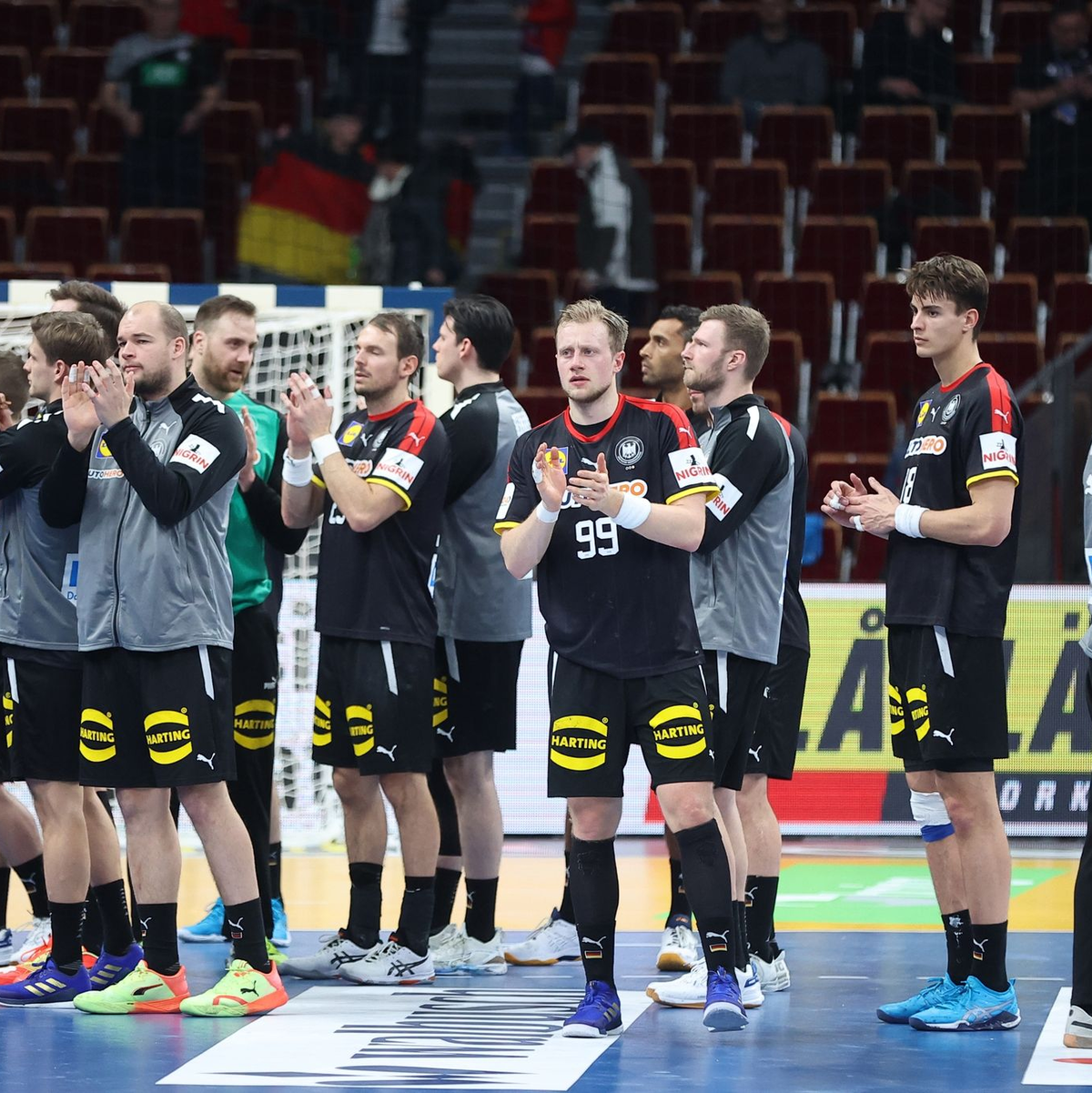 Christoph Baumgartner (l) und RB mussten sich der Eintracht geschlagen geben. - Foto: Jan Woitas/dpa