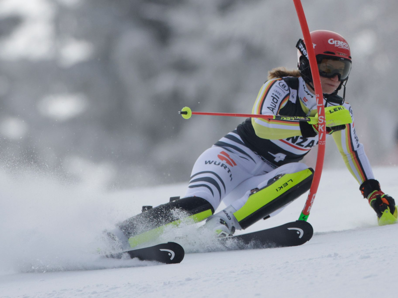 Lena Dürr belegte beim Slalom in Kranjska Gora den zweiten Platz. - Foto: Giovanni Maria Pizzato/AP/dpa