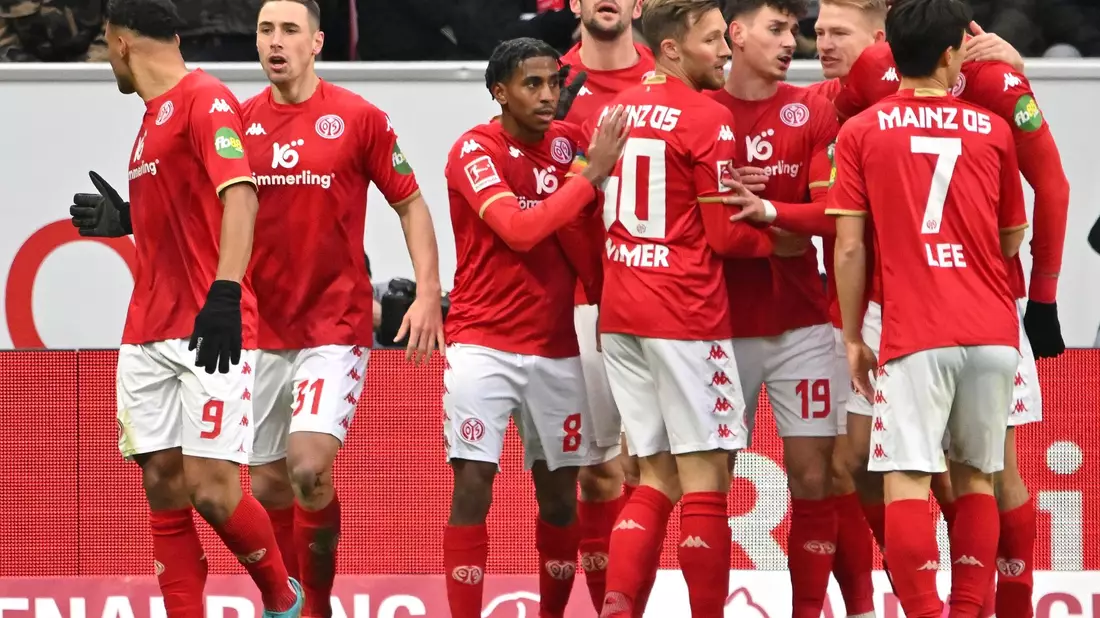 Burkardt lässt Mainz wieder jubeln. - Bild: Torsten Silz/dpa