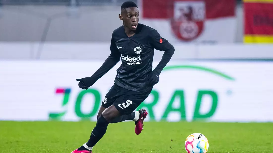 Der ehemalige Frankfurter Randal Kolo Muani im französischen Nationaltrikot. - Bild: Tom Weller/dpa