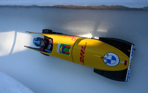 Holte sich den Sieg im Monobob in Winterberg: Laura Nolte jubelt nach ihrem letzten Lauf. - Foto: Robert Michael/dpa Holte sich den Sieg im Monobob in Winterberg: Laura Nolte jubelt nach ihrem letzten Lauf. - Foto: Robert Michael/dpa