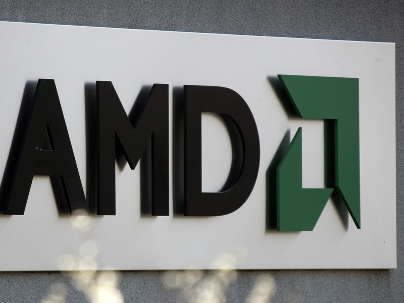 AMD war bisher vor allem als Konkurrent von Intel im PC-Markt bekannt, mischt aber verstärkt bei Rechenzentren mit. (Archivbild) - Foto: Ralf Hirschberger/dpa-Zentralbild/dpa