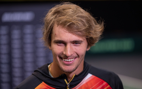 Alexander Zverev lässt seinen Start beim Davis Cup noch offen. - Foto: Harald Tittel/dpa