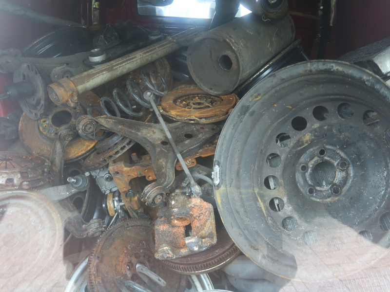 POL-NMS: 240513-4-pdms: Bimöhlen/ A7: Völlig überladen und mit gefälschtem Führerschein unterwegs - Foto: presseportal.de