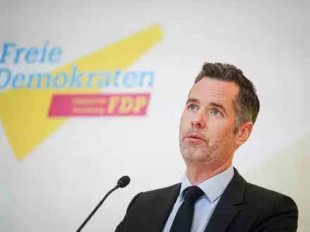 «Ein Aussetzen der Schuldenbremse ließe sich nur rechtfertigen, wenn der Staat in einer Notsituation akut überfordert ist 175:  Christian Dürr. - Foto: Kay Nietfeld/dpa