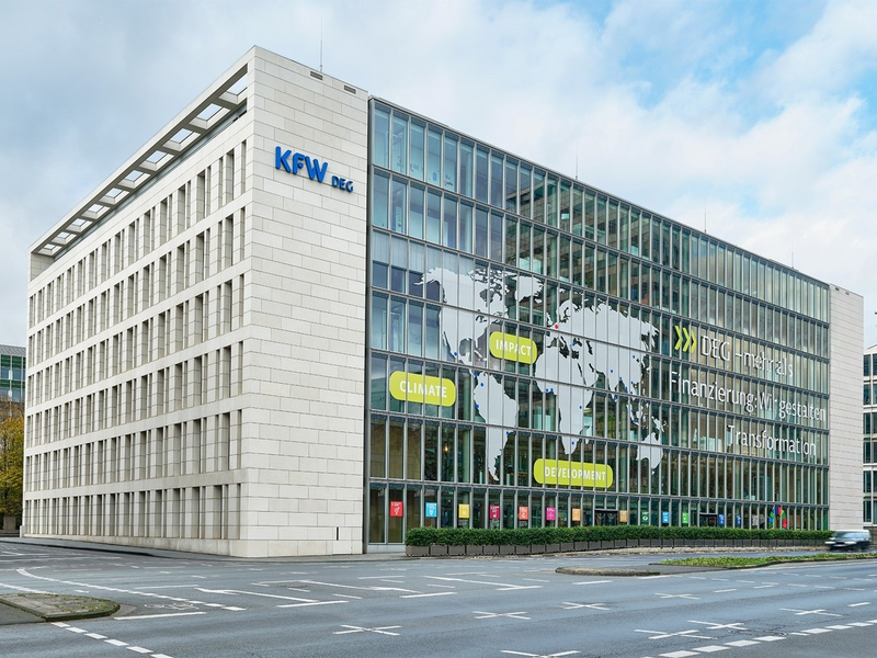 DEG: Mit 1,9 Mrd. EUR Neugeschäft 2023 neuer Rekord - Foto: presseportal.de