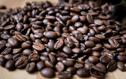 Marktführer Tchibo erhöht Mitte April die Kaffeepreise. - Foto: Fabian Sommer/dpa
