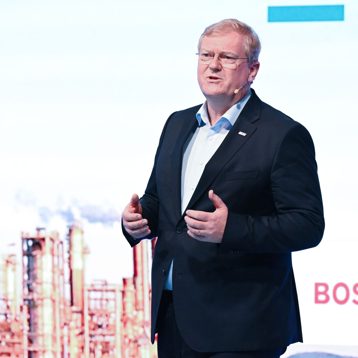 Hartung: «Ohne anspruchsvolle Hardware bewegt sich selbst das klügste Auto keinen einzigen Millimeter». (Archivbild) - Foto: Bernd Weißbrod/dpa