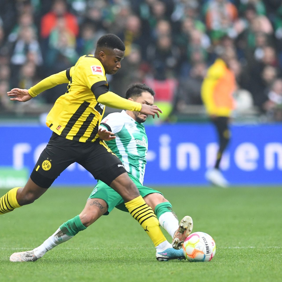 Bremer Fans erinnerten an Ex-Manager Willi Lemke - Foto: Carmen Jaspersen/dpa