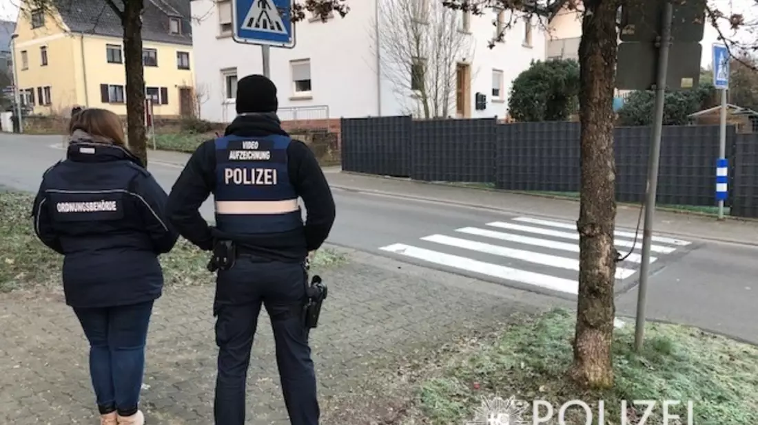 POL-PDTR: Grundschule Birkenfeld - Problem Elterntaxis - Bild: presseportal.de