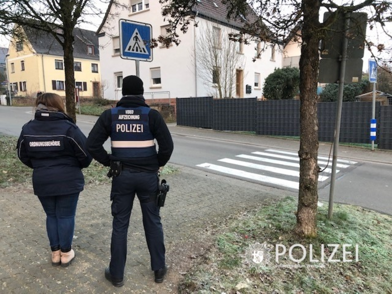 POL-KI: 250905.1 Kiel / Kreis Plön: Schulstart 2025 / 2026 - Die Kleinen sind los! - Foto: presseportal.de