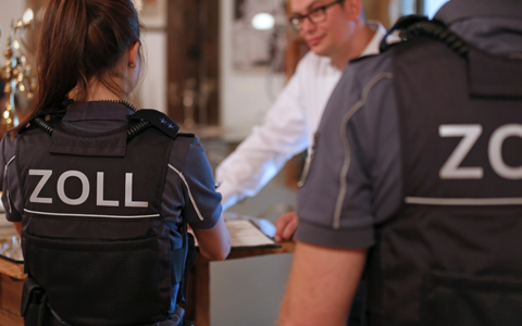 HZA-DO: Bundesweite Mindestlohnprüfung des Zoll / Der Zoll im Einsatz gegen Schwarzarbeit und illegale Beschäftigung - Foto: presseportal.de