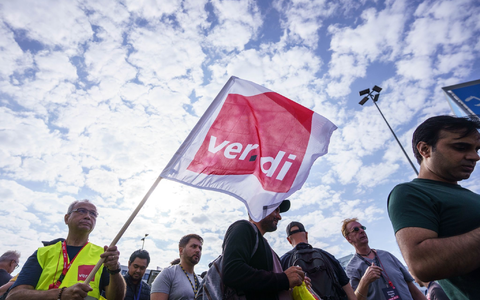 Verdi fordert unter anderem 2,80 Euro mehr Lohn pro Stunde und höhere Funktionszulagen. - Foto: Frank Rumpenhorst/dpa Verdi fordert unter anderem 2,80 Euro mehr Lohn pro Stunde und höhere Funktionszulagen. - Foto: Frank Rumpenhorst/dpa