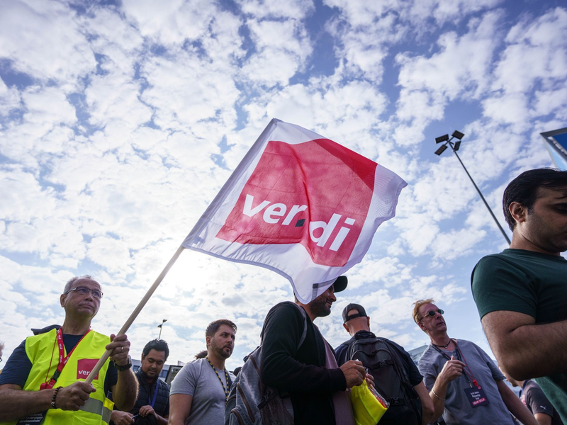 Verdi fordert unter anderem 2,80 Euro mehr Lohn pro Stunde und  höhere Funktionszulagen. - Foto: Frank Rumpenhorst/dpa