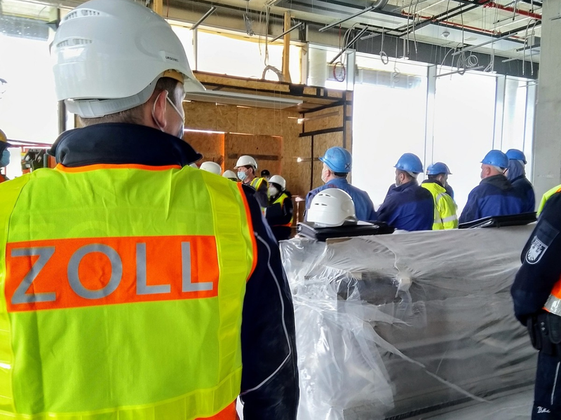 HZA-UL: Arbeiter aus Moldau und Usbekistan illegal auf Baustelle - Foto: presseportal.de