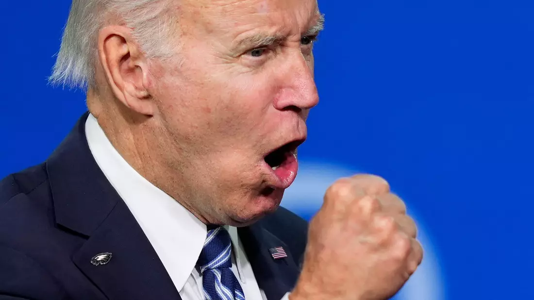 «Trump und seine Anhänger befürworten politische Gewalt nicht nur, sie lachen darüber»: Joe Biden. - Bild: Matt Rourke/AP/dpa