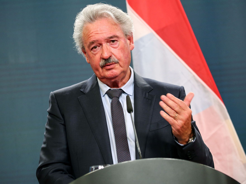 Jean Asselborn ist nach fast 20 Jahren als Luxemburgs Außenminister ohne Amt. - Foto: Omer Messinger/afp-pool/dpa