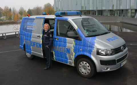 POL-ME: Polizei lädt zum Gespräch am STREIFENwagen - 2510105 - Foto: presseportal.de
